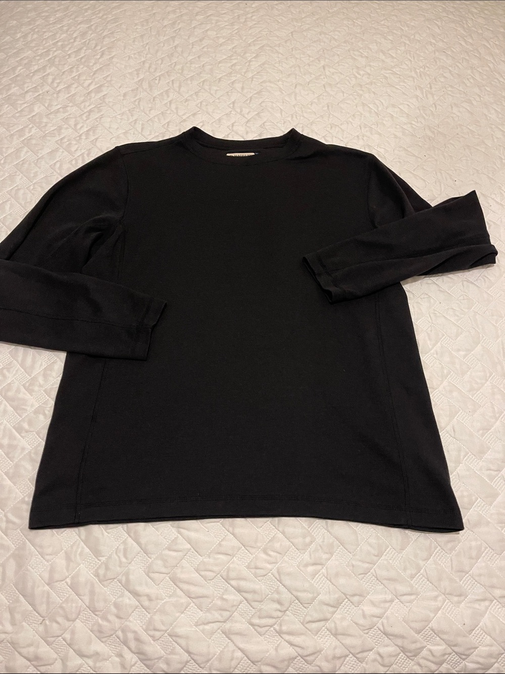 Magellan Outdoors Black Crewneck Sweater - Minimal Everyday Knit